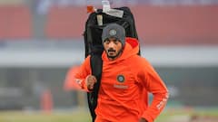 টি-টোয়েন্টি বিশ্বকাপ খেলতে মরিয়া ভারতের তারকা অলরাউন্ডার অক্ষর পটেল