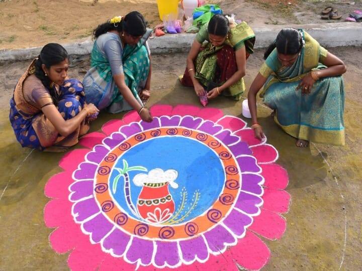 பொங்கல் விழாவை வரவேற்கும் விதமாக காவலர் குடும்பத்தினர் கோலமிட்டனர்.