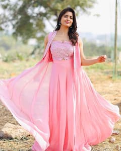 Amritha Aiyer Photos : హనుమాన్ హీరోయిన్ అమృత అయ్యార్ లేటెస్ట్ ఫోటోలు