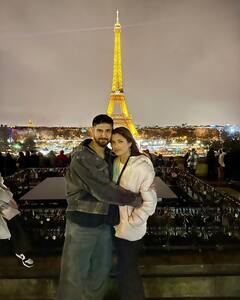 Tanuj Virwani-Tanya Jacob Pics: हनीमून पर पत्नी तान्या संग लिपलॉक करते दिखे रति अग्निहोत्री के बेटे तनुज विरवानी, पलभर में वायरल हुईं तस्वीरें