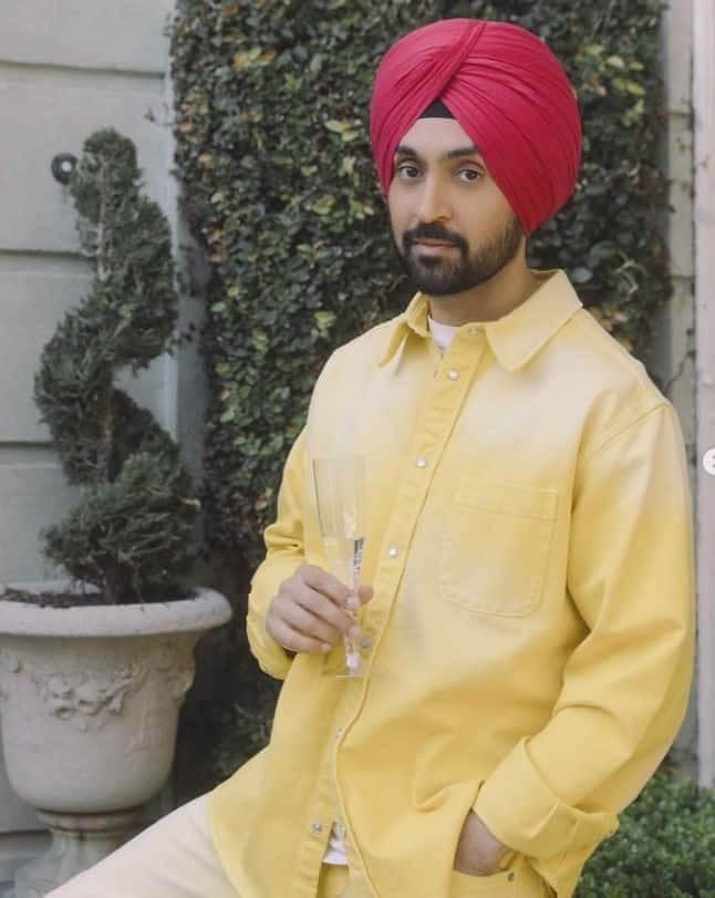 ਵਰਕਫਰੰਟ ਦੀ ਗੱਲ ਕਰਿਏ ਤਾਂ ਦਿਲਜੀਤ ਆਪਣੀ ਅਪਕਮਿੰਗ ਫਿਲਮ ਜੱਟ ਐਂਡ ਜੂਲੀਅਟ 3 ਦੀ ਸ਼ੂਟਿੰਗ ਵਿੱਚ ਵਿਅਸਤ ਚੱਲ ਰਹੇ ਹਨ। ਇਸ ਵਿੱਚ ਇੱਕ ਵਾਰ ਫਿਰ ਤੋਂ ਦਿਲਜੀਤ ਨੀਰੂ ਬਾਜਵਾ ਨਾਲ ਸਕ੍ਰੀਨ ਸ਼ੇਅਰ ਕਰਦੇ ਵਿਖਾਈ ਦੇਣਗੇ।