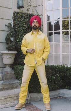 Diljit Dosanjh: ਦਿਲਜੀਤ ਦੋਸਾਂਝ ਦੀ ਲੁੱਕ ਨੇ ਕੀਲੇ ਫੈਨਜ਼, ਤਸਵੀਰਾਂ ਵੇਖ ਫੈਨਜ਼ ਬੋਲੇ- 'ਸੋਹਣਾ ਮੁੰਡਾ'