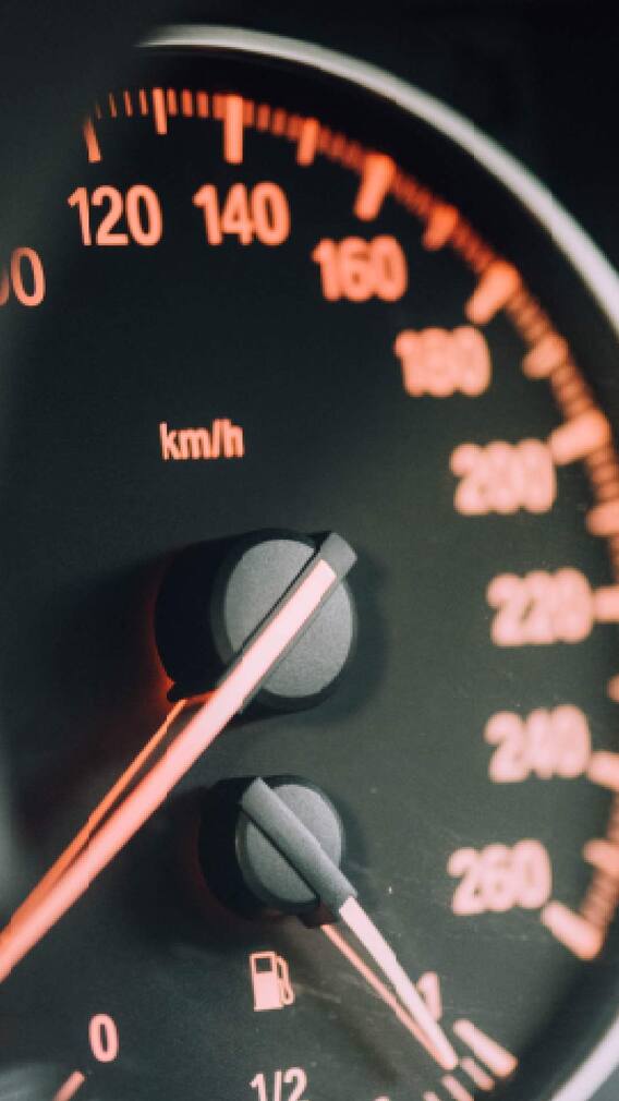 कोणत्याही वेगाला 'हॉर्स पॉवर' मध्ये का का मापलं जात?