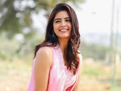 Amritha Aiyer Photos : హనుమాన్ హీరోయిన్ అమృత అయ్యార్ లేటెస్ట్ ఫోటోలు