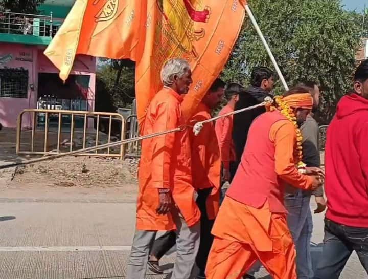 Ram Mandir: राम मंदिर के लिए 1992 में ली थी प्रतिज्ञा, सिर की चोटी से रामरथ खींचकर अयोध्या जा रहे बाबा बद्री