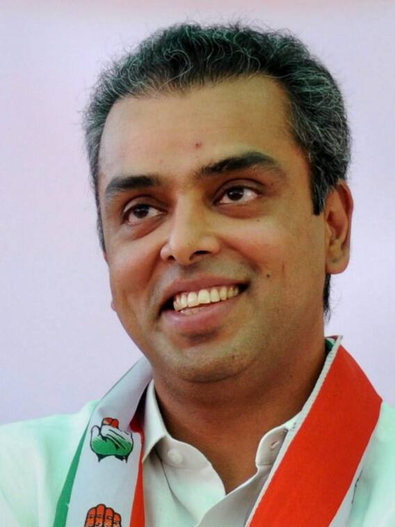 मिलिंद देवड़ा के इस्तीफे पर नेताओं की प्रतिक्रिया