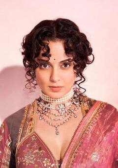 Kangana Ranaut: ਗ੍ਰੇ ਅਤੇ ਪਿੰਕ ਕਲਰ ਦੇ ਲਹਿੰਗਾ ਵਿੱਚ ਕੰਗਨਾ ਰਣੌਤ ਦਿਖੀ ਬਹੁਤ ਖੂਬਸੂਰਤ, ਦੇਖੋ ਤਸਵੀਰਾਂ