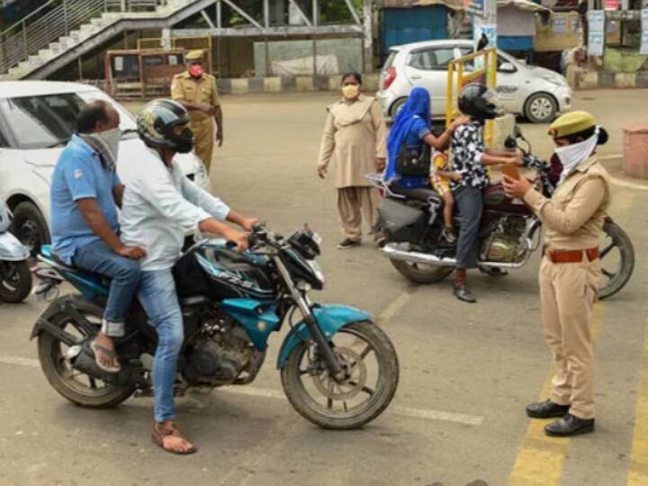 Can you be challaned if you are towing a bike on foot अगर आप बाइक को पैदल खींचकर ले जा रहे हैं तो क्या आपका चालान हो सकता है?