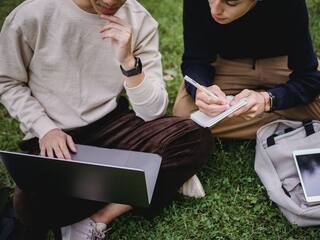 CUET UG 2024 के लिए कैसे करें स्टडी, यहां जानें एग्जाम क्रैक करने के ट्रिक्स