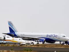 Indigo Flights: इंडिगो की फ्लाइट में पैसेंजर ने कैप्टन को मारा पंच तो यूजर बोले-गिरफ्तार करो, एक्टर ने कहा- 'Aa gaya swad..'