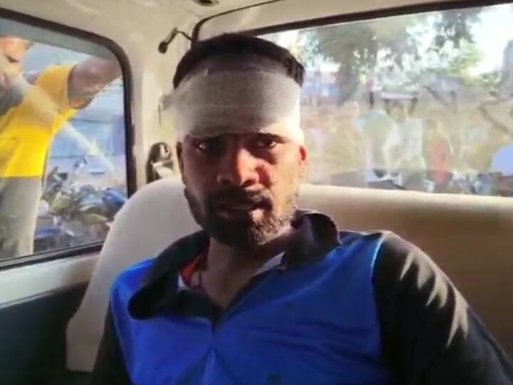 Jabalpur News Cricket match spectator attack player head with axe in mp see vedio ann WATCH: क्रिकेट टूर्नामेंट में विवाद के बाद दर्शक ने कुल्हाड़ी से खिलाड़ी का सिर फोड़ा, एक गिरफ्तार