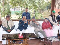 In Pics: राबड़ी आवास में भोज पर कैसा रहा माहौल? अंदर की तस्वीरें देख समझिए सियासी मायने