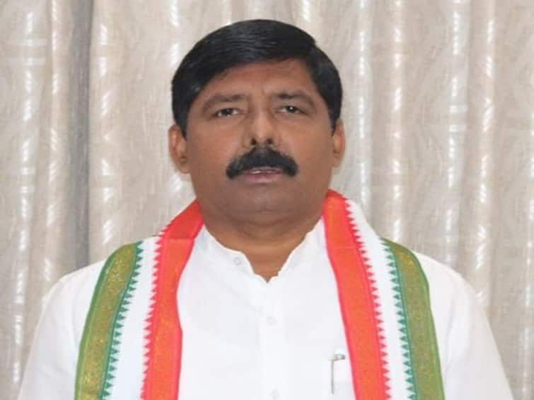 Gidugu Rudraraju resigns to andhra pradesh PCC chief post route clear to YS Sharmila Gidugu Rudraraju Resign: పీసీసీ చీఫ్ పదవికి గిడుగు రుద్రరాజు రాజీనామా, షర్మిలకు లైన్ క్లియర్!