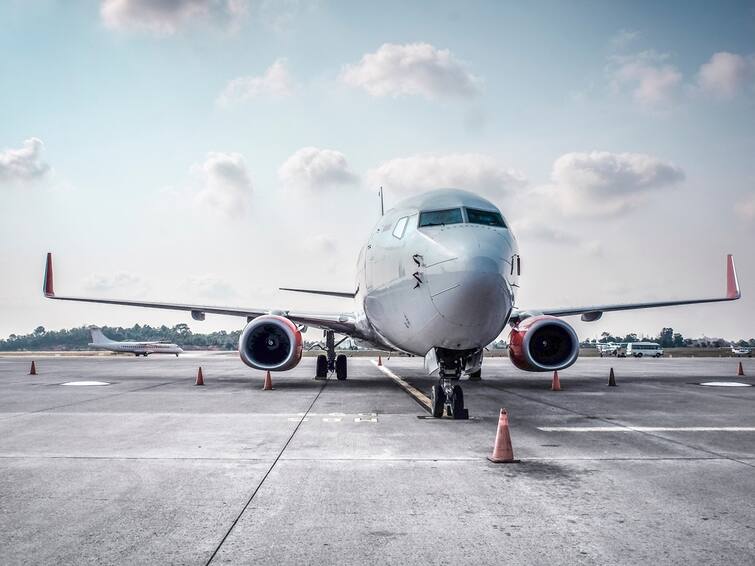 two-passenger-plane-collided-at-new-chitose-airport-in-hokkaido-in-japan Plane Incidence In Japan: ਜਾਪਾਨ ਦੇ ਹਵਾਈ ਅੱਡੇ 'ਤੇ ਦੋ ਯਾਤਰੀ ਜਹਾਜ਼ ਵਿਚਾਲੇ ਹੋਈ ਟੱਕਰ