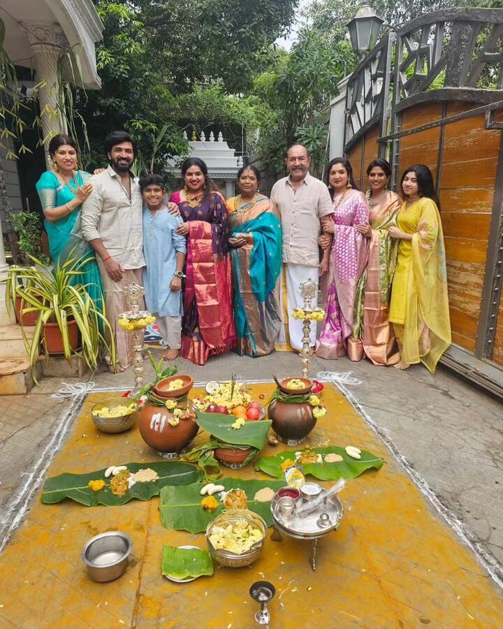 தனது குடும்பத்துடன் பொங்கலை கொண்டாடிய நடிகர் அருண் விஜய், பொங்கள் வாழத்தை இன்ஸ்டா பக்கத்தின் மூலம் பதிவிட்டுள்ளார்.