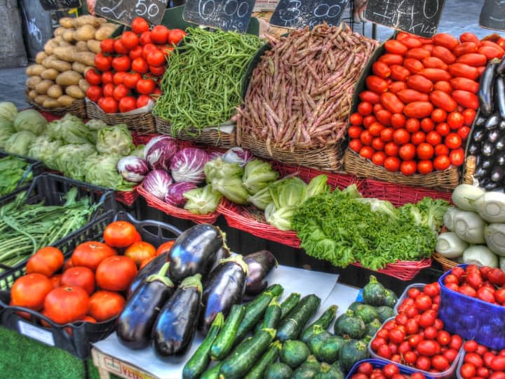 Vegetable Price: There was an increase in the price of vegetables in Gujarat Vegetable Price: જનતા પર મોંઘવારીનો બેવડો માર, ગેસ સિલિન્ડરની સાથે શાકભાજીના ભાવમાં વધારો