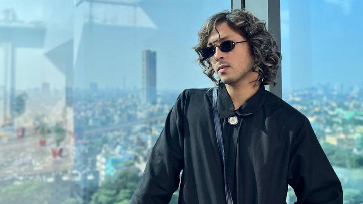 খুব তাড়াতাড়ি শুরু হবে এই ছবির কাজ।