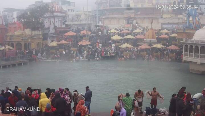 सुबह 4 बजे से ही गंगा स्नान का सिलसिला शुरू हो गया है, मकर संक्रांति पर्व पर गंगा स्नान का विशेष महत्व है.