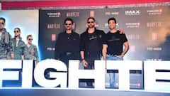 Fighter Trailer: ট্রেলার লঞ্চের ইভেন্টে দুর্ধর্ষ লুক হৃতিক, অনিলের- কেন বাদ গেলেন দীপিকা ?