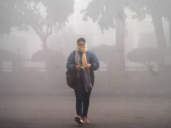 Intense Cold Wave Prevails In North India. Dense Fog Hits Flight, Train Ops In Delhi