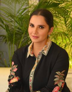 शोएब मलिक से तलाक की खबरों के बीच Sania Mirza ने पति के खिलाफ उठाया ये बड़ा कदम