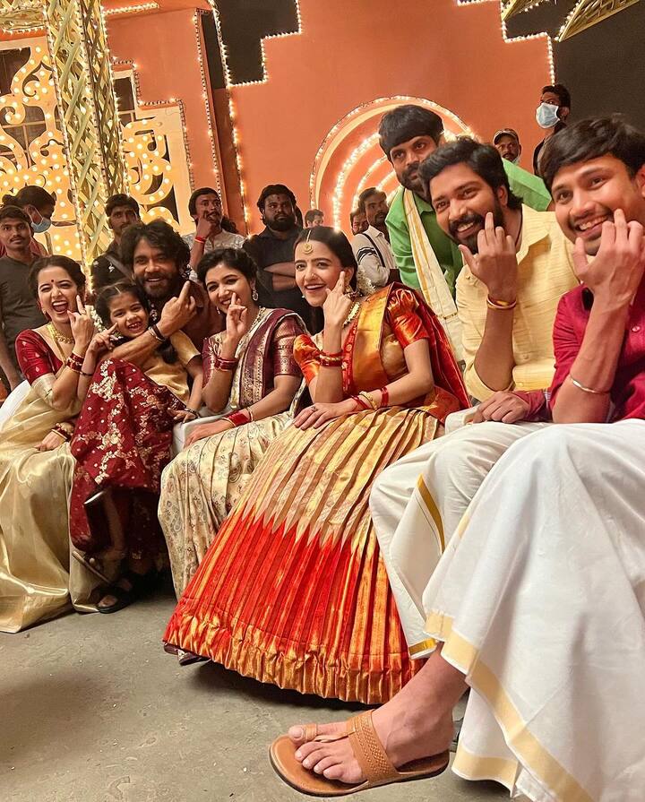 NAA SAAMI RANGA- A pakka sankranthi family enetertainer is waiting for you! In theatres now💥 అంటూ పోస్ట్ పెట్టి టీమ్లోని ఒక్కొక్కరి గురించి రాసుకొచ్చింది రుక్సార్.(Image Source : Instagram/rukshardhillon12)