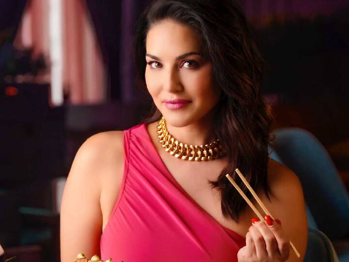 sunnyleone : सनी लिओनी  सुरू करतेय  