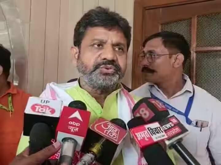 UP Politics: ओवैसी के बयान पर मंत्री दयाशंकर मिश्र का पलटवार, कहा- मस्जिद के नाम पर मुसलमानों को बरगला रहे Varanasi Minister Dayashankar Mishra Dayalu on Asaduddin Owaisi statement over protection to mosques ANN UP Politics: ओवैसी के बयान पर मंत्री दयाशंकर मिश्र का पलटवार, कहा- मस्जिद के नाम पर मुसलमानों को बरगला रहे