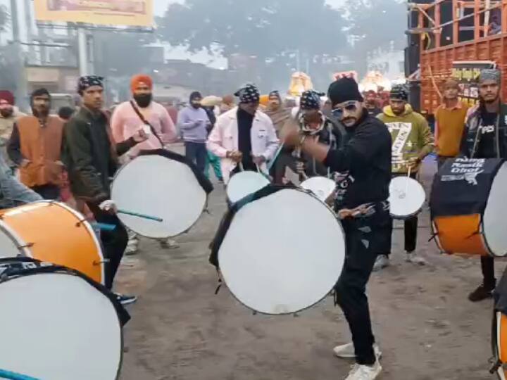 गुरुद्वारा प्रबंधक कमेटी के सदस्य जगजीवन सिंह ने बताया कि इस मौके पर राज्यपाल और मुख्यमंत्री नीतीश कुमार सहित कई मंत्री, विधायक और खास लोग उपस्थित होंगे.