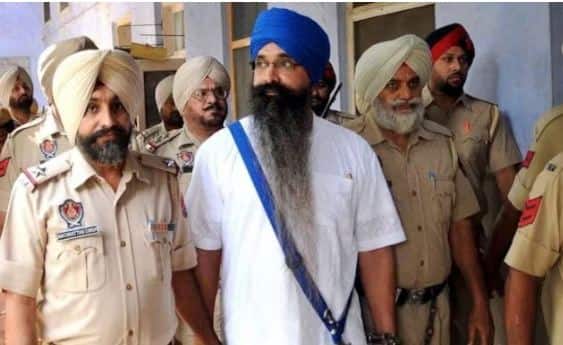 Amritsar News: ਰਾਜੋਆਣਾ ਦੀ ਰਹਿਮ ਦੀ ਅਪੀਲ 'ਤੇ ਕਸੂਤੀ ਘਿਰੀ ਸ਼੍ਰੋਮਣੀ ਕਮੇਟੀ, ਕੇਂਦਰ ਸਰਕਾਰ ਮੁਲਾਕਾਤ ਲਈ ਸਮਾਂ ਦੇਣ ਤੋਂ ਵੀ ਇਨਕਾਰੀ