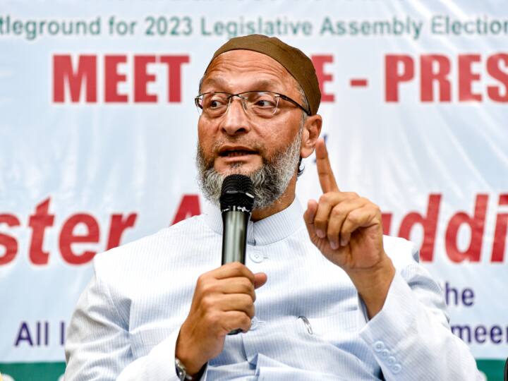Asaduddin Owaisi Says One Nation One Election Will Be Disaster For Indian Democracy Federalism Writes Letter '...ये आपदा जैसा होगा', वन नेशन-वन इलेक्शन पर असदुद्दीन ओवैसी ने कमेटी को पत्र लिख साफ कर दिया रुख