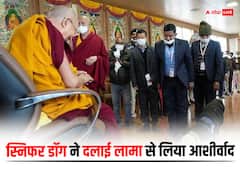 सुरक्षा में तैनात स्निफर डॉग ने किया सैल्यूट, दलाई लामा से लिया आशीर्वाद, देखें तस्वीरें