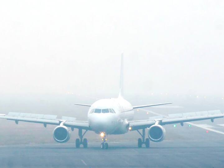 DGCA Issues SOP Asks Airlines To Share Accurate Real Time Information Over Flight Delays Due To Fog Indigo Announcement 'सटीक रियल टाइम जानकारी दें', उड़ानों की देरी पर डीजीसीए लाया एसओपी, पायलट से मारपीट पर इंडिगो ने भी दिया बयान