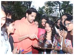 Sidharth Malhotra Celebrates Birthday With His Fans - See Pics