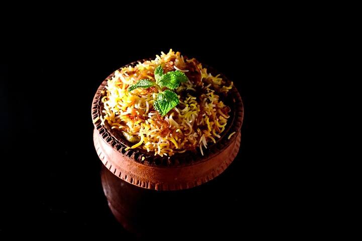 एग्रीकल्चरल एंड प्रोसेस्ड फूड प्रोडक्ट एक्सपोर्ट डेवलपमेंट अथॉरिटी के अनुसार, उस चावल को बासमती की श्रेणी में रखा जाता है कि जो 6.61 मिमी लम्बा और 2 मिमी मोटा होता है.