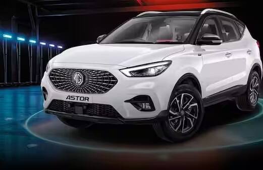 MGએ તેની Aster SUV અપડેટ કરી છે. Aster SUVની એક્સ-શોરૂમ કિંમત 9.98 લાખ રૂપિયાથી શરૂ થાય છે. આ અપડેટેડ રેન્જ પાંચ ટ્રિમ્સમાં ઉપલબ્ધ છે, જેમાં સ્પ્રિન્ટ, શાઈન, સિલેક્ટ, શાર્પ પ્રો અને નવા રજૂ કરાયેલા સેવી પ્રોનો સમાવેશ થાય છે. તમામ વેરિઅન્ટ 1.5L નેચરલી એસ્પિરેટેડ પેટ્રોલ એન્જિનથી સજ્જ છે, જે 110PS પાવર અને 144Nm ટોર્ક જનરેટ કરવામાં સક્ષમ છે.