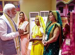 PM Awas Yojna: 'देश की 31 फीसदी आबादी के पास टॉयलेट नहीं', चौंका रहे नीति आयोग के आंकड़े