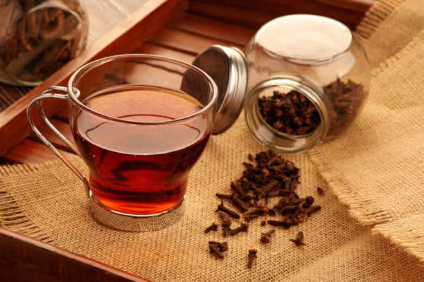 clove tea health benefits drink in afternoon for better digestion marathi news Clove Tea : इवल्याशा लवंगाचे आरोग्यदायी फायदे, कोणत्या वेळी आणि कशाप्रकारे सेवन करावं? वाचा