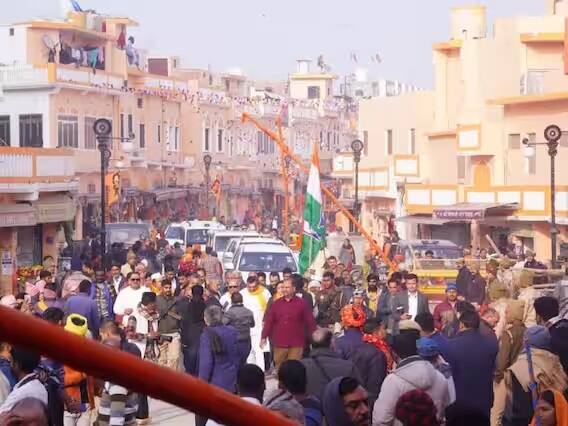 બાદમાં તેણે કહ્યું, 