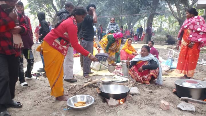 শ্রীচৈতন্য মহাপ্রভুর অন্যতম শিষ্য রঘুনাথ দাস গোস্বামী। তাঁর বাড়িতেই বসে ৫১৭ বছরের পুরানো মাছের মেলা। একদিনের এই মেলার জন্য অপেক্ষা থাকে সারা বছরের ।