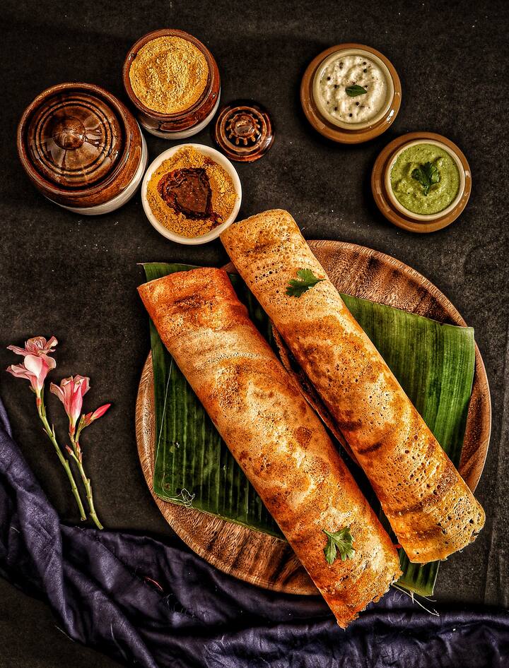 அவ்வளவுதான் ஹோட்டல் ஸ்டைல் தோசை வீட்டிலேயே ரெடியாகிவிடும்.