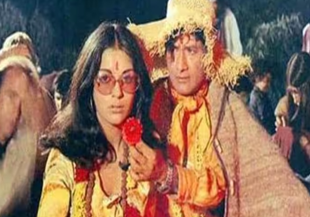 zeenat aman And dev anand movie hare rama hare krishna song dum maro ...