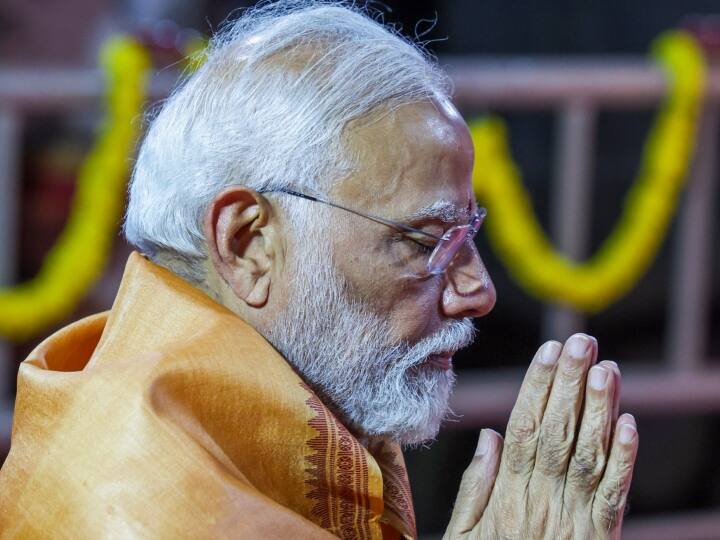 पीएम मोदी बुधवार को कुछ प्रमुख परियोजनाओं के उद्घाटन के अलावा केरल स्थित गुरुवयूर मंदिर और त्रिप्रयार श्री रामास्वामी मंदिरों में प्रार्थना करेंगे और कोच्चि में एक सार्वजनिक बैठक को संबोधित करेंगे.