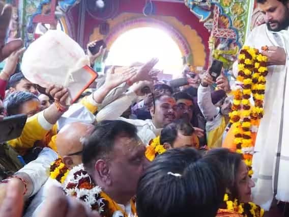 22 જાન્યુઆરીના રોજ રામ મંદિરમાં 'પ્રાણ પ્રતિષ્ઠા' માટે કોંગ્રેસના નેતાઓ ન આવવા વિશે પૂછવામાં આવતા રાયે પત્રકારોને કહ્યું, 'શું ભગવાન રામની મૂર્તિ 'પ્રાણ પ્રતિષ્ઠા' નથી... અમે મકરસંક્રાંતિ પર વધુ શુભ માનીએ છીએ. આ દિવસે ભગવાનને આદર આપવા આવો.