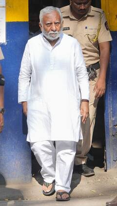 कभी आसमान छूने वाले जेट एयरवेज के नरेश गोयल की दयनीय हालत, वायरल तस्वीरों में दिखी मजबूरी, जेल में मरने देने की कर चुके अपील