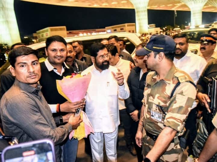 सीएम एकनाथ शिंदे ने लिखा, 'मैं 15 से 19 जनवरी तक स्विट्जरलैंड के दावोस में आयोजित होने वाले विश्व आर्थिक सम्मेलन के लिए आज रवाना हुआ. इससे पहले उन्होंने इस दौरे को लेकर मीडिया से बातचीत की.