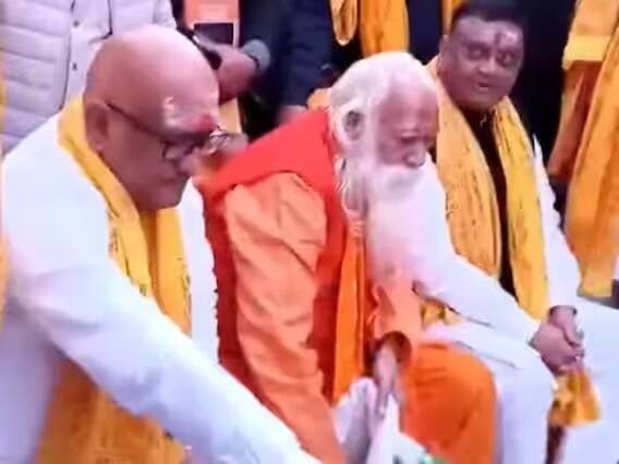 આ પહેલા પાર્ટીના રાજ્ય એકમના પ્રવક્તા ઉમા શંકર પાંડેએ કહ્યું હતું કે, 'ભગવાન રામ આપણી આસ્થાનું પ્રતિક છે. અમે માનીએ છીએ કે રામ દરેકના છે અને ભગવાન રામ દરેક વ્યક્તિની અંદર છે.