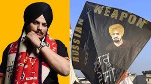 ਇਸ ਤੋਂ ਇਲਾਵਾ ਬਾਜ਼ਾਰ ਵਿੱਚ ਮੂਸੇਵਾਲਾ ਦੀਆਂ ਪਤੰਗਾਂ ਦੀ ਲੱਖਾਂ ਵਿੱਚ ਵਿਕਰੀ ਹੋਈ ਹੈ। ਪਤੰਗਾਂ ਦੇ ਦੁਕਾਨਦਾਰਾਂ ਵੱਲੋਂ ਕਹਿਣਾ ਹੈ ਕਿ ‘ਸਲਮਾਨ ਅਤੇ ਸ਼ਾਹਰੁਖ ਤੋਂ ਲੈ ਕੇ ਪੰਜਾਬੀ ਗਾਇਕ ਮੂਸੇਵਾਲਾ ਦਾ ਹਰ ਪਾਸੇ ਬੋਲਬਾਲਾ ਰਿਹਾ।