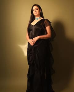 Shweta Tiwari Turns Into A Black Beauty In A Ruffled Saree; SEE PICS