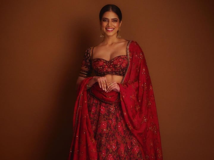 Malavika Mohanan treated fans with pictures in a red lehenga stunning as ever